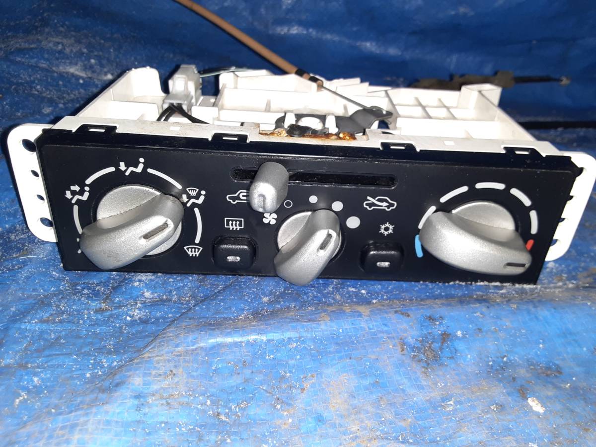 H58A パジェロミニ エアコンスイッチパネル 7820A118 送料込み