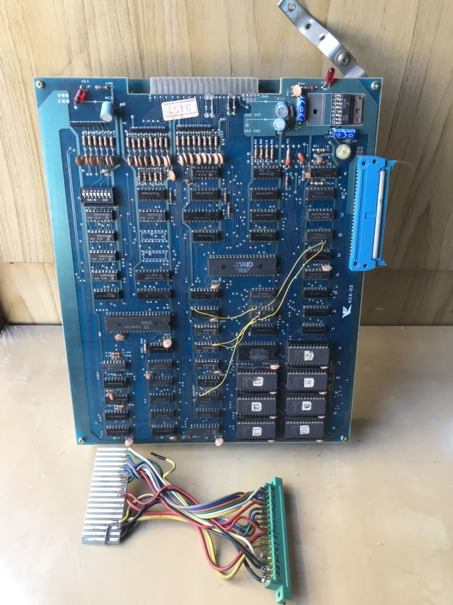 希少品 昭和レトロ アーケードゲーム基盤/機種不明品 貴重 基盤 筐体