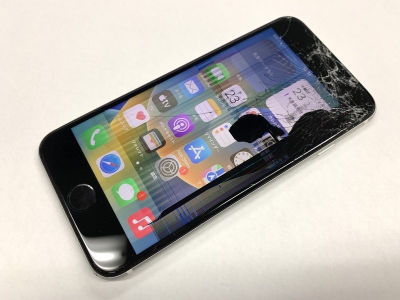大得価，セール CQ655 SIMフリー iPhoneSE 第2世代 ホワイト 64GB ジャンク ロックOFF(iPhone)｜売買されたオークション情報、yahooの商品情報をアーカイブ公開 - オークファン iPhone