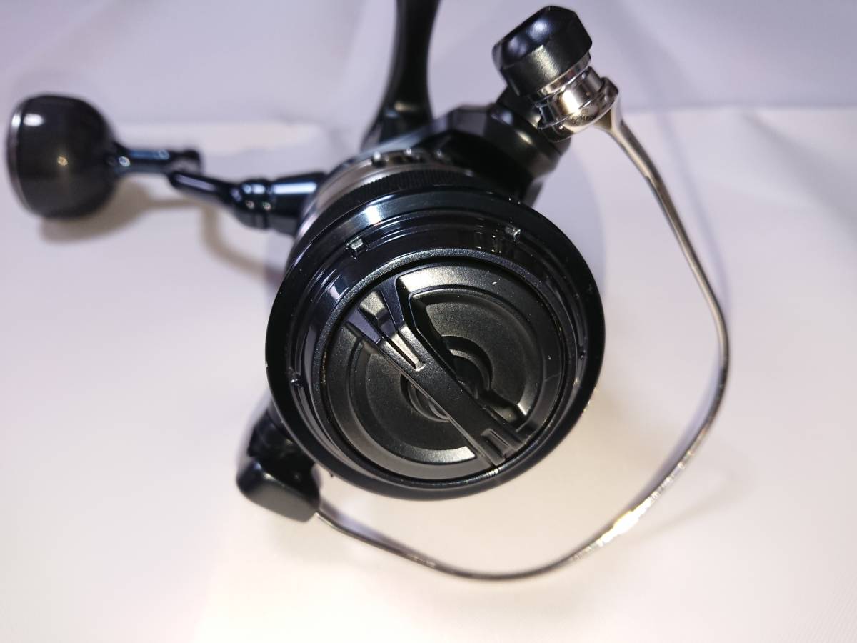 シマノ(SHIMANO) シマノ(SHIMANO) スピニングリール 20 ストラディック 