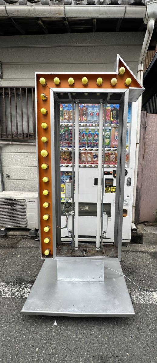 矢印型　大型両面電飾看板　点滅球　案内看板　店舗用品　業務用　約W810×D700×H1900mm 矢印型 大型両面電飾看板 点滅球 案内看板 店舗用品 業務用 約/W810