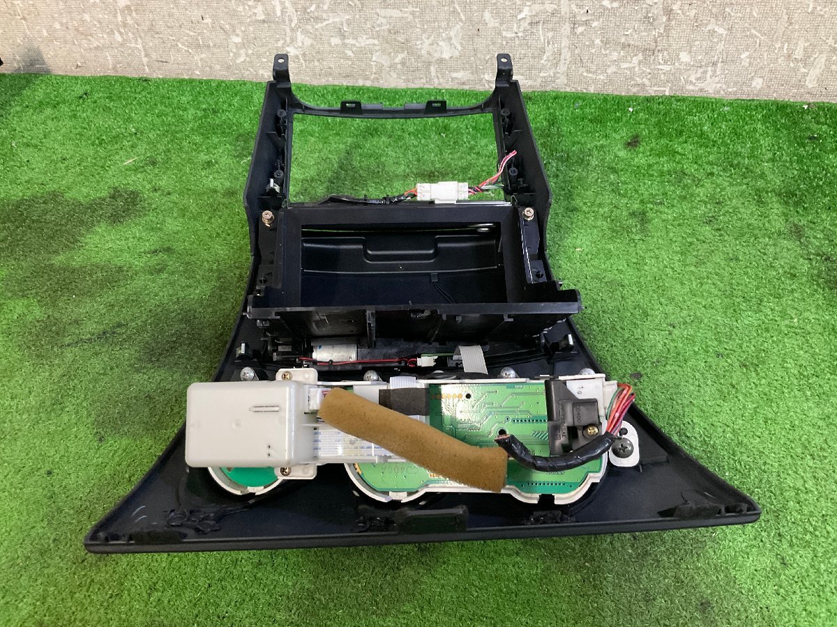 フェアレディZ Z33 前期 純正 3連メーター 電動開閉ナビパネル 
