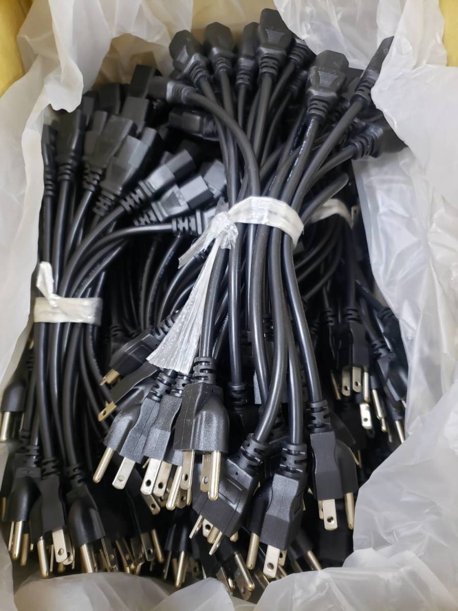 (3990) 在庫多数 ●50本セット 電源ケーブル 電源コード 3ピンソケット（メス）⇔3ピンプラグ（オス） 約30cm まとめて 中古 引取可 大阪