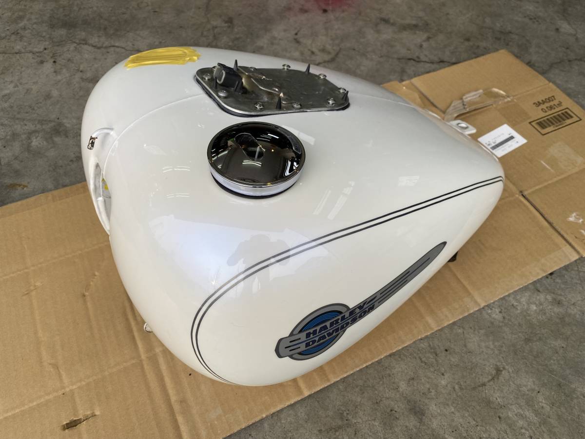 ハーレー　キングタンク　ビンテージ ハーレーダビッドソン】ヘリテージクラシック/TC88A 1450cc用 中古美品