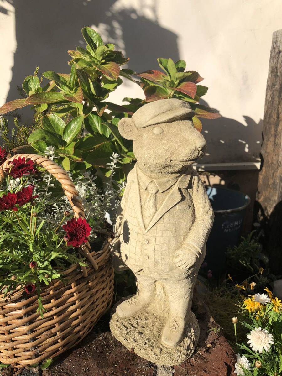 ★送料無料　★英国製ストーンオブジェ　★ガーデンオブジェ　★アンティーク調　★ねずみ　★紳士　★ガーデニング　★玄関　★庭★庭飾り