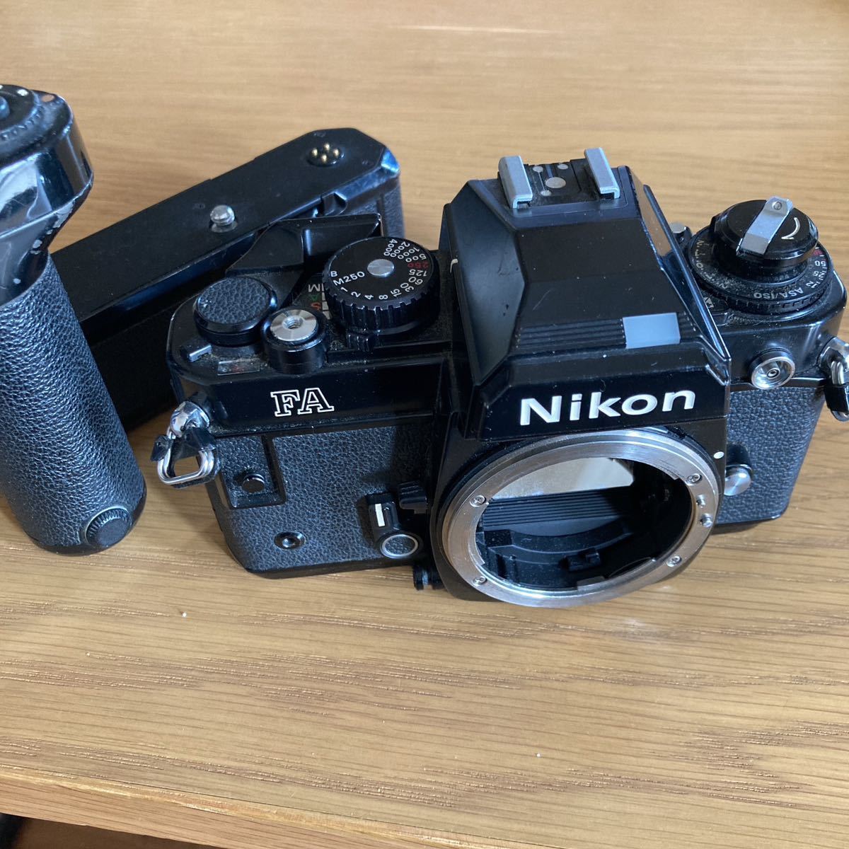 FA ニコン Nikon ブラック フィルムカメラ 一眼レフ ボディ 一眼レフ