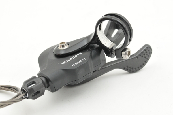 SHIMANO SL-RS700 シマノ SHIMANO 105 / SL-RS700 フラットバー SHIMANO SL-RS700 シマノ SHIMANO 105 / SL-RS700 フラットバー