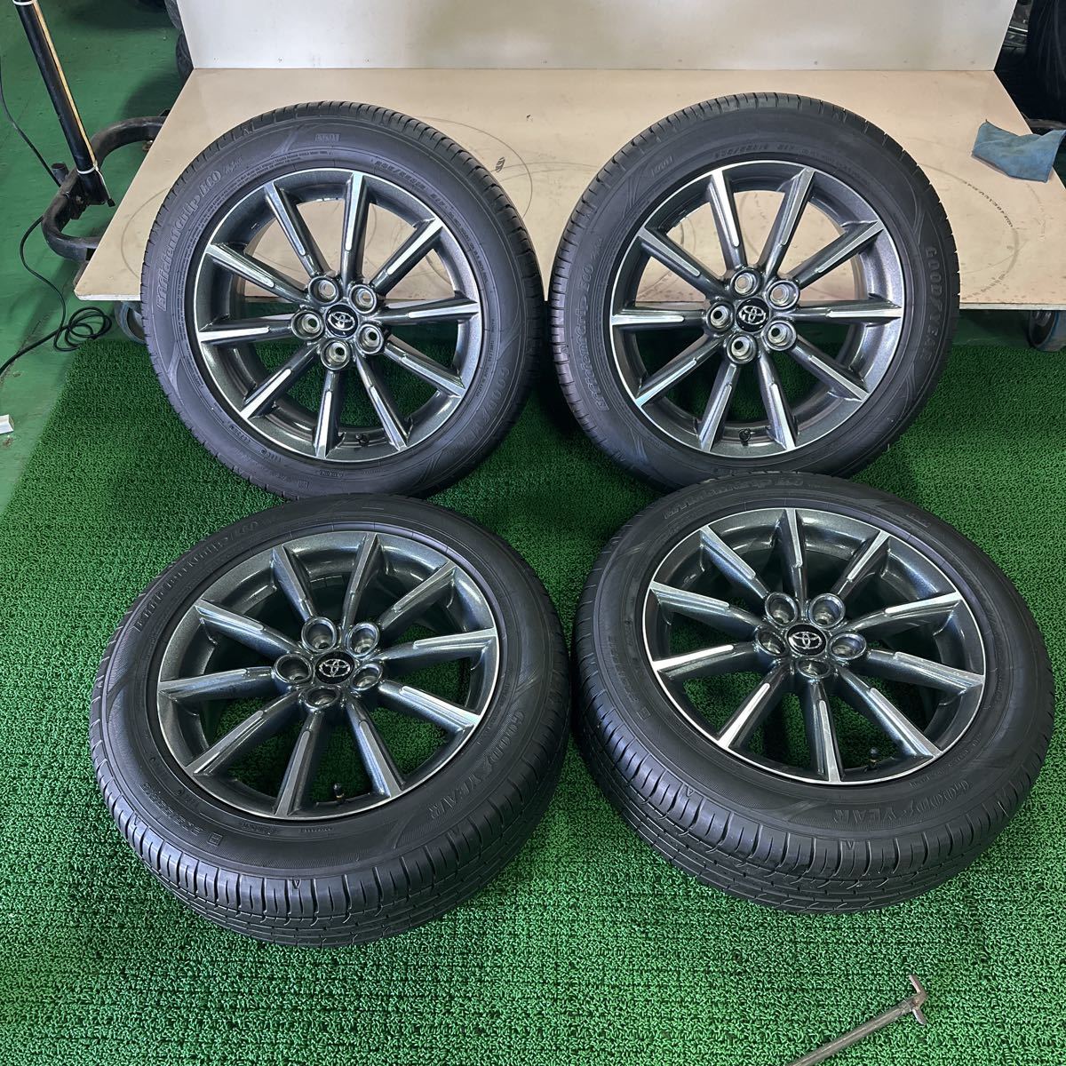 溝ありグッドイヤー トヨタ 86 純正ホイール タイヤ 4本 205/55R16  