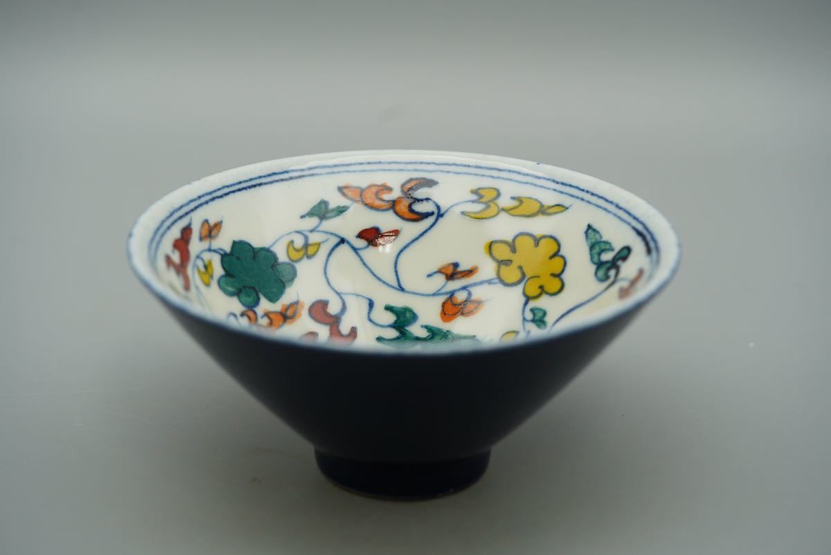  中国美術 明時代 茶碗 花紋 染付 平茶碗(明)｜売買されたオークション情報、yahooの商品情報をアーカイブ公開 - オークファン 明