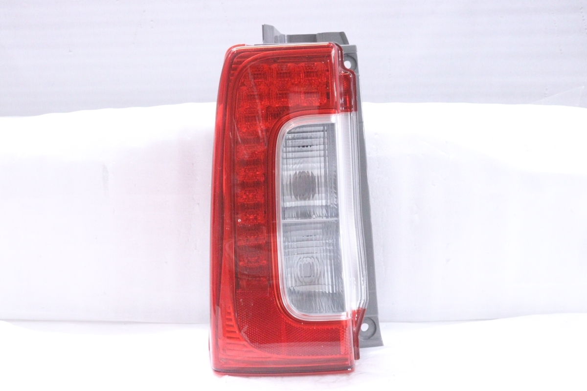 タントカスタム | オールLEDテールランプ LA610S LEDテール