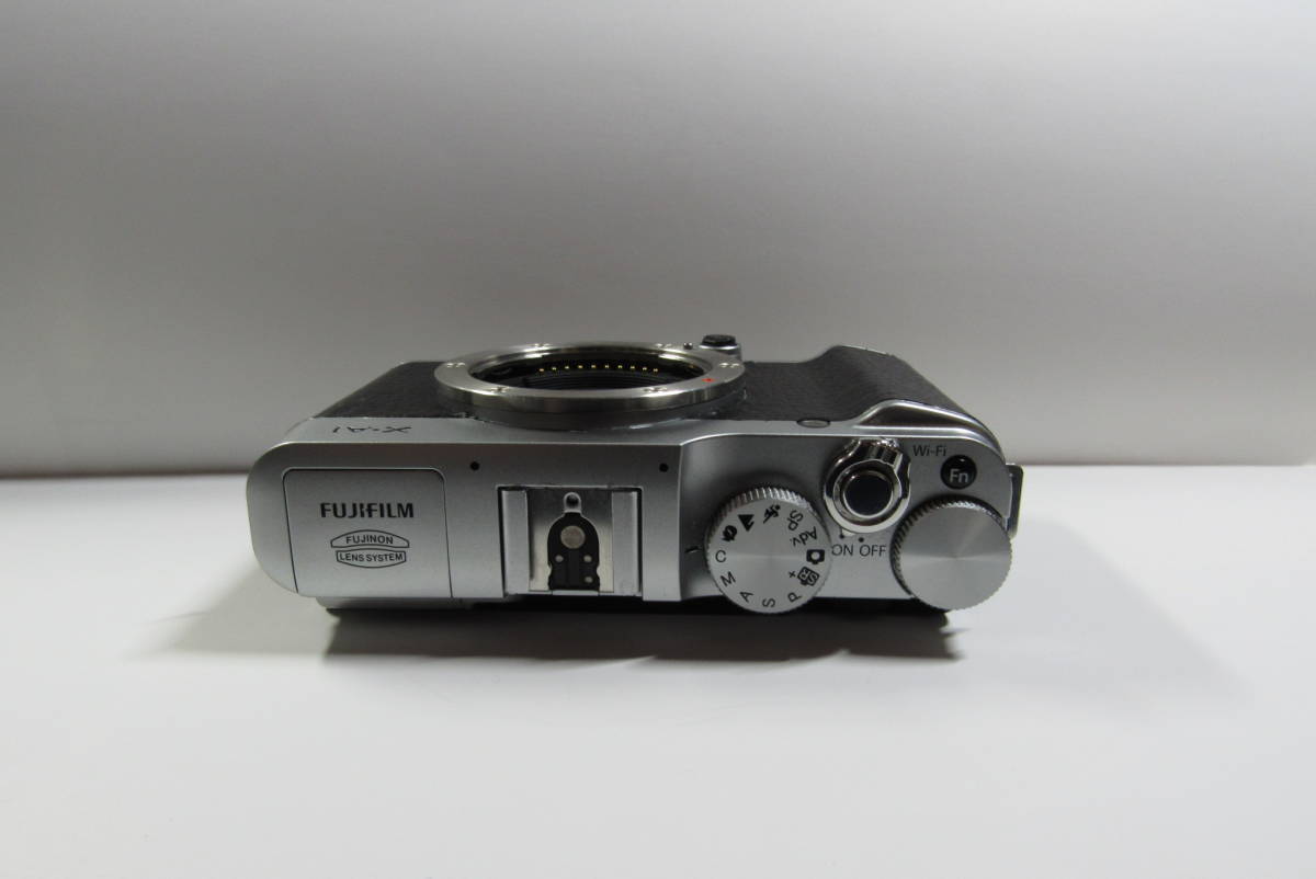X-A1 FUJIFILM シルバー ダブルズーム オンライン おまけ付きFUJIFILM