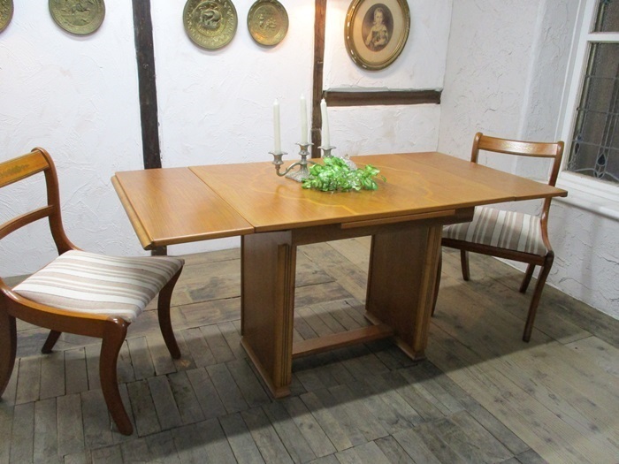 アンティーク 家具 サイドボード 1930年頃 オーク材 イギリス 英国【開