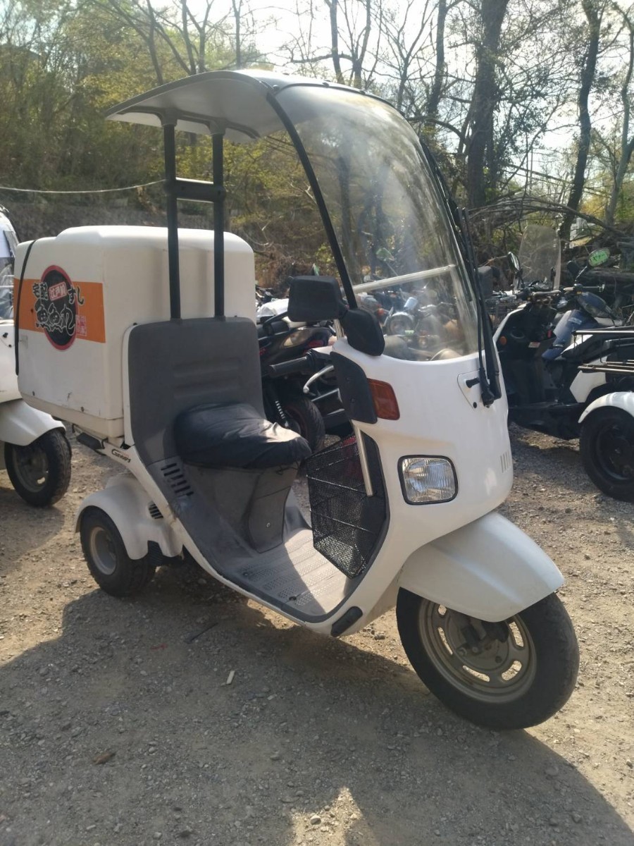 番号4.1HONDA ジャイロキャノピー50/ シロ 型式 TA02走行距離