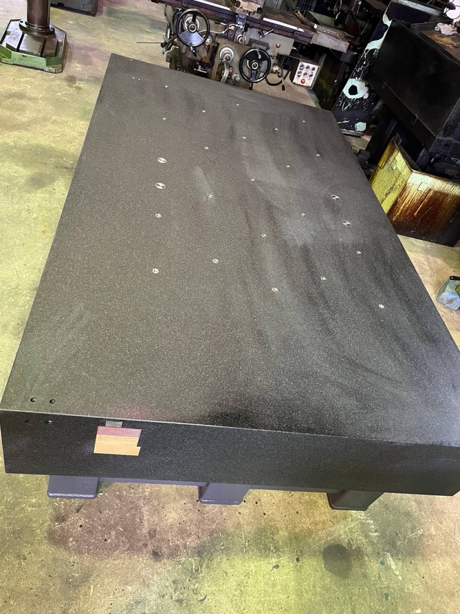 東京精密　ＣＮＣ三次元測定機石定盤　石定盤　SVA1500A-C4