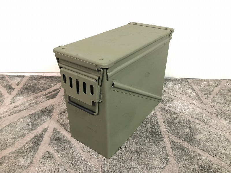 【米軍放出品】☆ミリタリー アンモボックス アンモ缶 アーモ缶 工具箱 小物入れ 弾薬箱 W48×H37×D21㎝ AMMO KXO (120)BC1MK-W