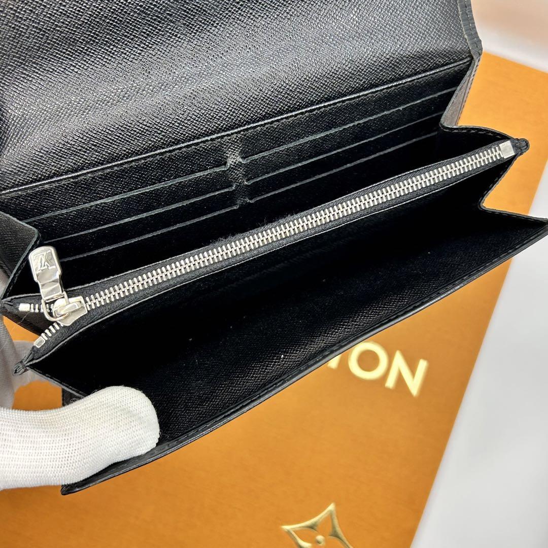 極美品 LOUIS VUITTON ルイ ヴィトン LV 長財布 ポルトフォイユ サラ エピ ノワール ブラック ポルトモネクレディ VUITTON ルイヴィトン LOUIS × 折り財布 現行品