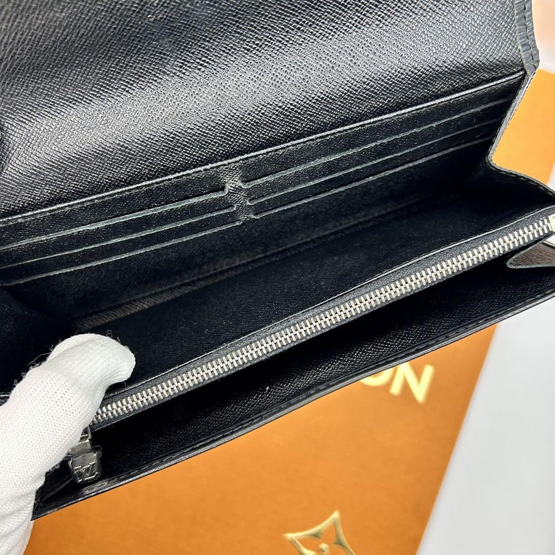 極美品 LOUIS VUITTON ルイ ヴィトン LV 長財布 ポルトフォイユ サラ エピ ノワール ブラック ポルトモネクレディ VUITTON ルイヴィトン LOUIS × 折り財布 現行品