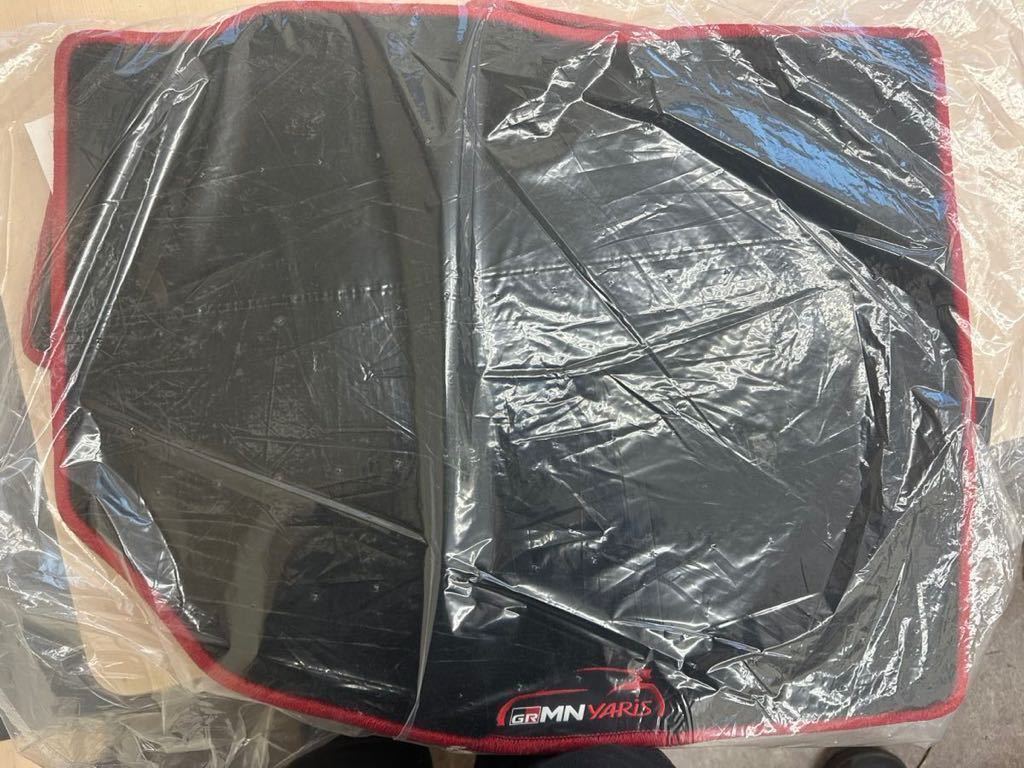 GRMNヤリス フロアマット 新品 GRヤリス GR YARIS トヨタ ディーラー 