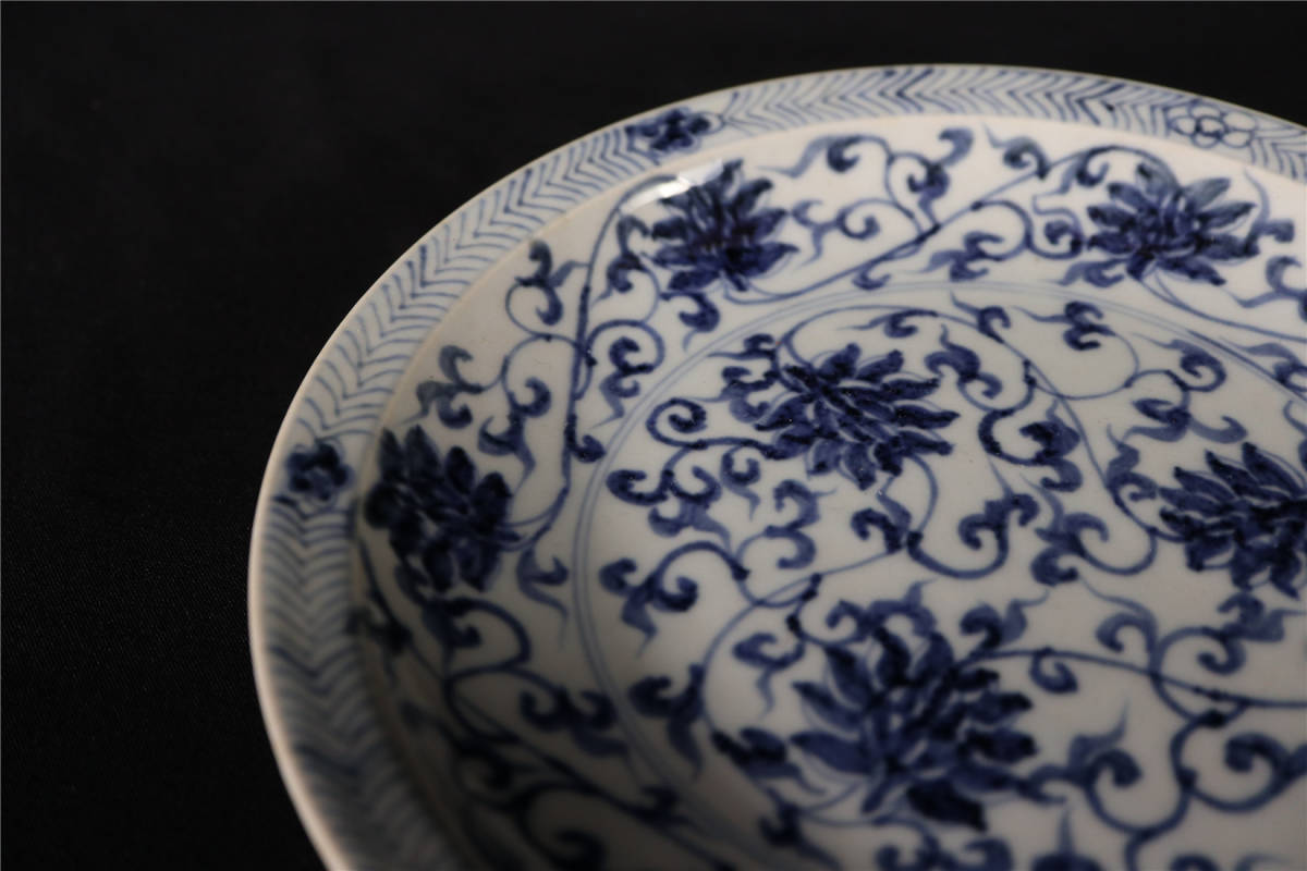 大鉢■古い唐物染付大鉢 菓子器 置物 オブジェ 古玩 唐物 時代物 骨董品■ 唐物 染付 清時代 南京染付 人物 大鉢 青花 陶磁器 唐物 中国 骨董