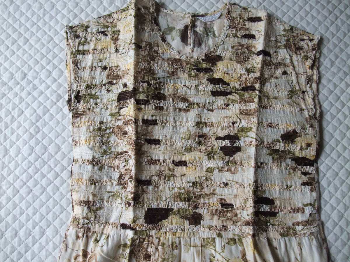 カネコイサオ ワンピース 美品 カネコイサオ ワンピース 美品 Isao