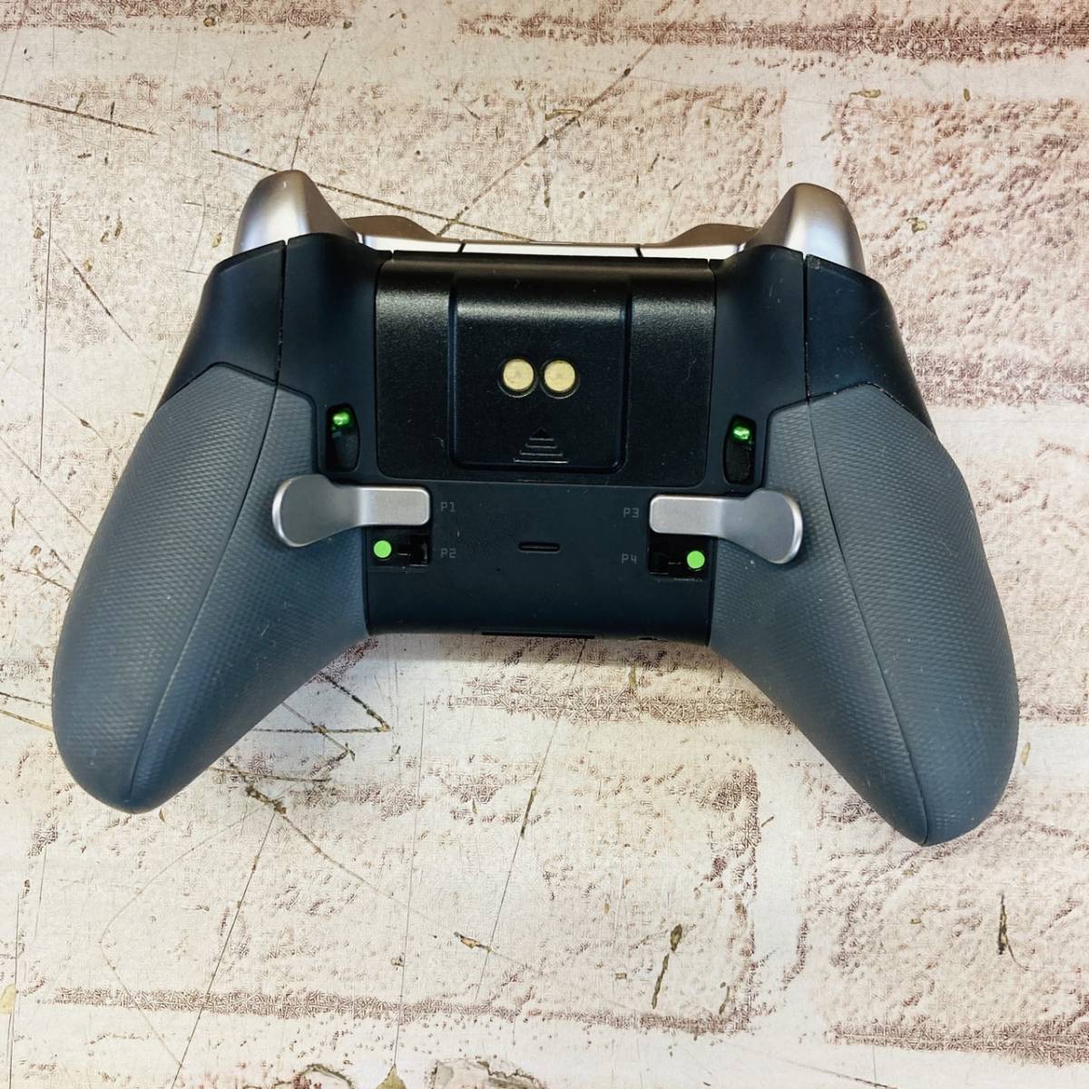 GN1638/100/9812】動作未確認の為ジャンク☆Xbox One Elite 1TB☆本体 