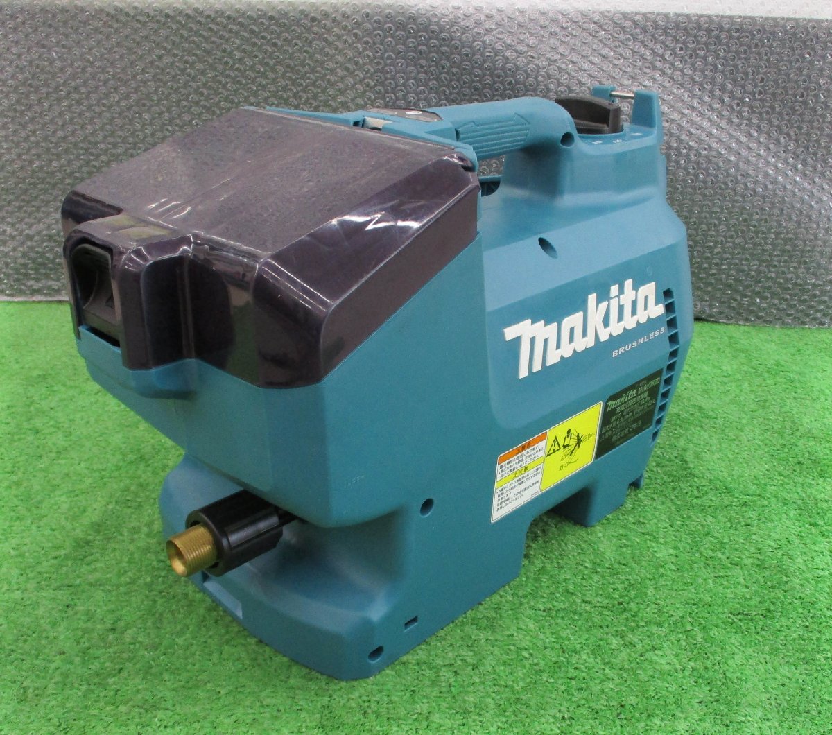 マキタ 充電式高圧洗浄機 MHW080D 本体のみ（中古品）(高圧洗浄機 