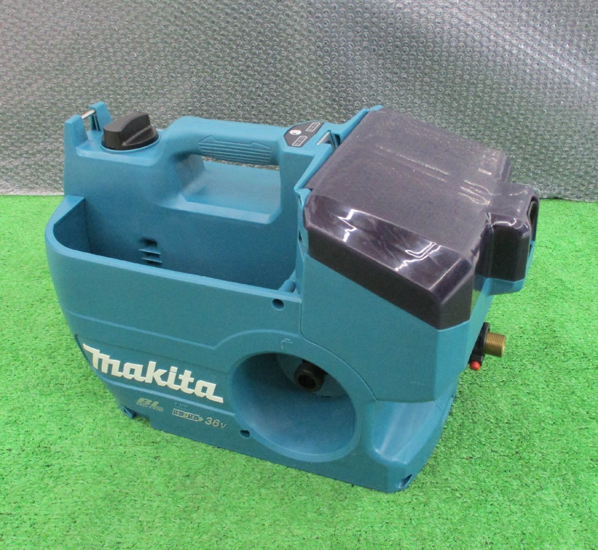 マキタ 充電式高圧洗浄機 MHW080D 本体のみ（中古品）(高圧洗浄機 
