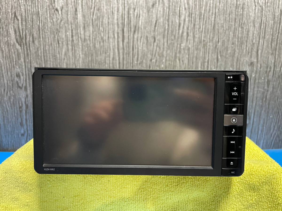 ☆DAIHATSU ダイハツ純正NSZN-W62 メモリーナビ フルセグ※地図SD欠品☆033110M メモリーナビ NSZN-W62 ダイハツ 車 Bluetooth&frasl;フルセグ 純正ＳＤナビ