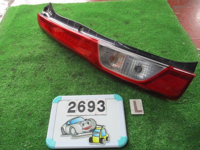 2693] ダイハツ ムーヴ LA100S H25年 左テールランプ 【81560-B2530