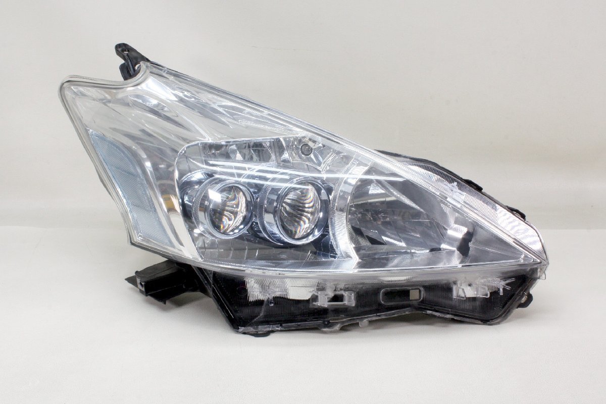 ZVW41 プリウスアルファ S H23年式 純正 LED ヘッドライト 右 KOITO 47
