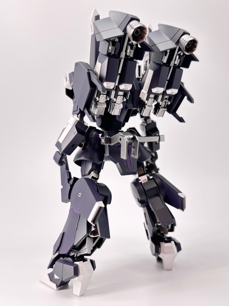 HG 1/144 シルヴァ・バレト・サプレッサー（全塗装完成品） 1⁄144