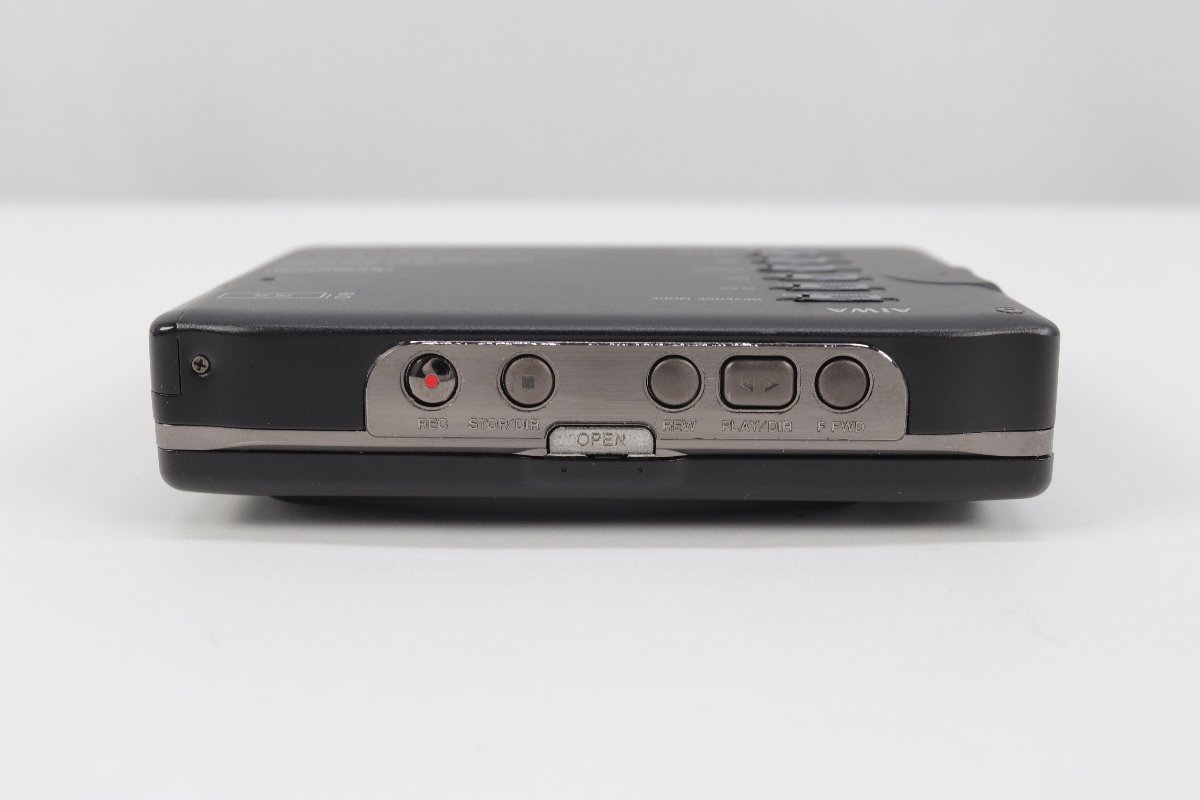 AIWA アイワ カセット プレイヤー ウォークマン レコーダー HS JX70 動作未確認 ブラック 黒 イヤホン ポーチ 付き 再生 録音 2355-YO