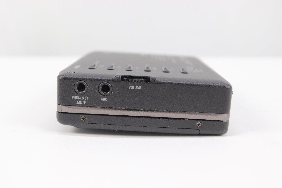 AIWA アイワ カセット プレイヤー ウォークマン レコーダー HS JX70 動作未確認 ブラック 黒 イヤホン ポーチ 付き 再生 録音 2355-YO