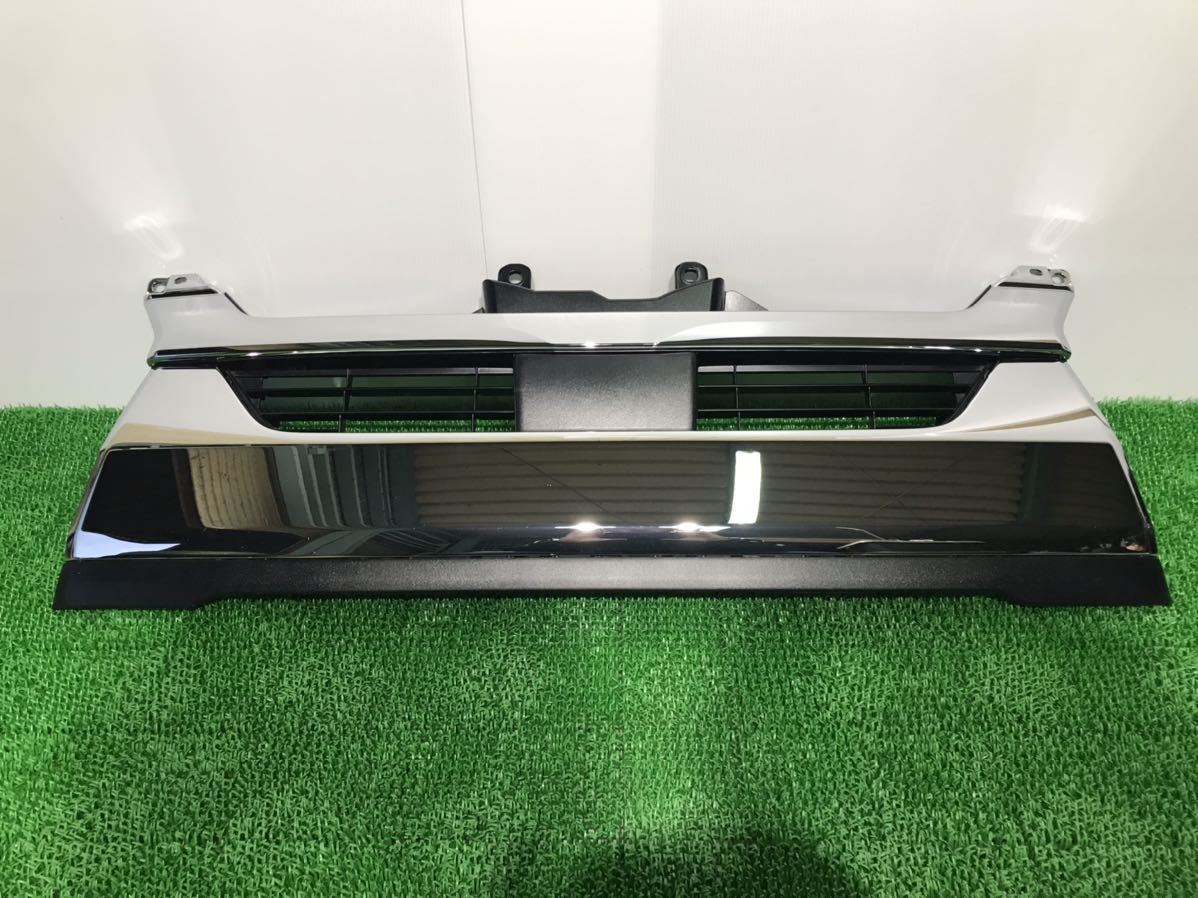 新車外し】ハイエース 200系 フロント グリル 標準・ナロー用 53100