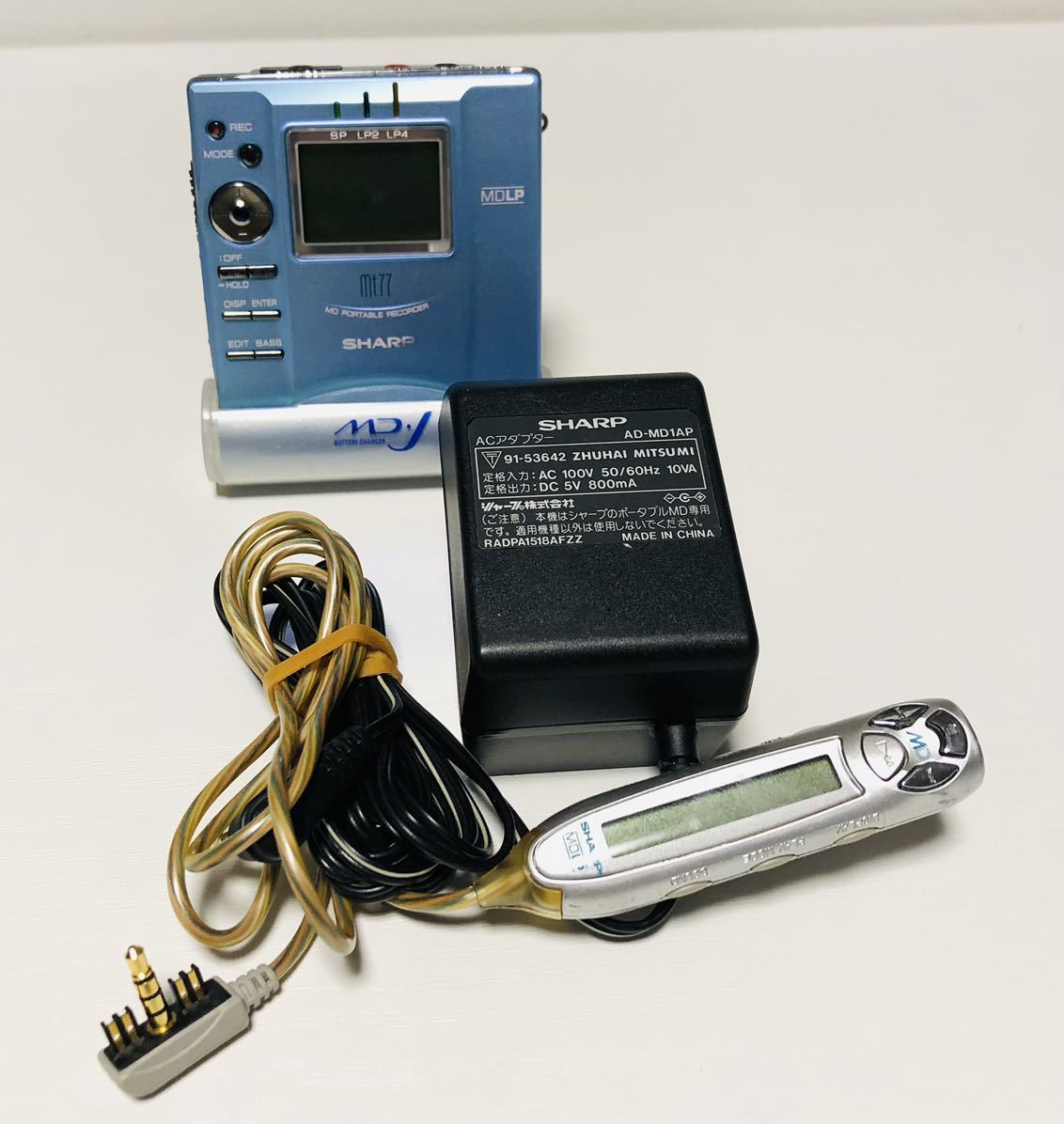 ☆ジャンク品☆ SHARP シャープ ポータブルMDレコーダー MD-MT77 ミニ