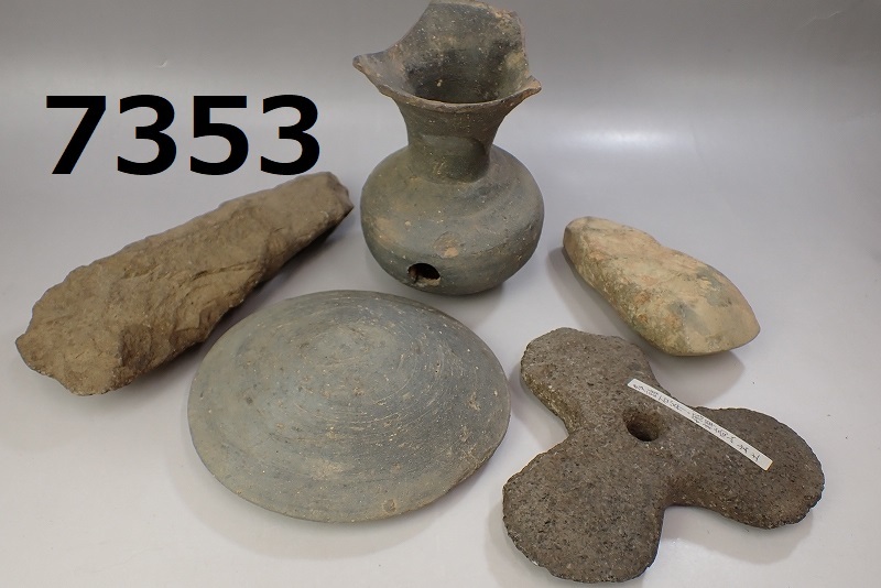 FK-7353　土器・出土品・須惠器　石斧