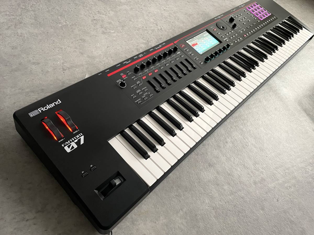 美品】Roland FANTOM-07 76鍵 シンセサイザー 【公式通販】