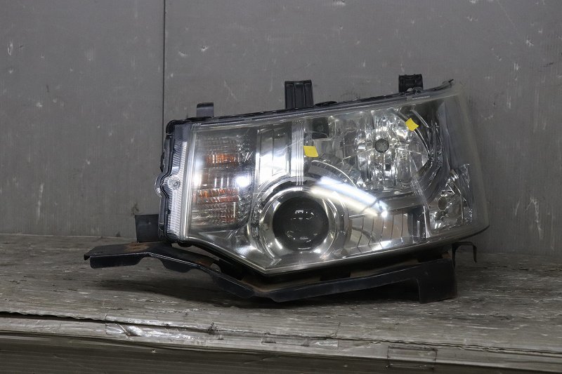 デリカ G ローデスト 前期(CV5W) 純正 コイト 破損無 動作保証 左ヘッドランプ HID キセノン バラスト レベ 100-87918 / 8301A567 p032619