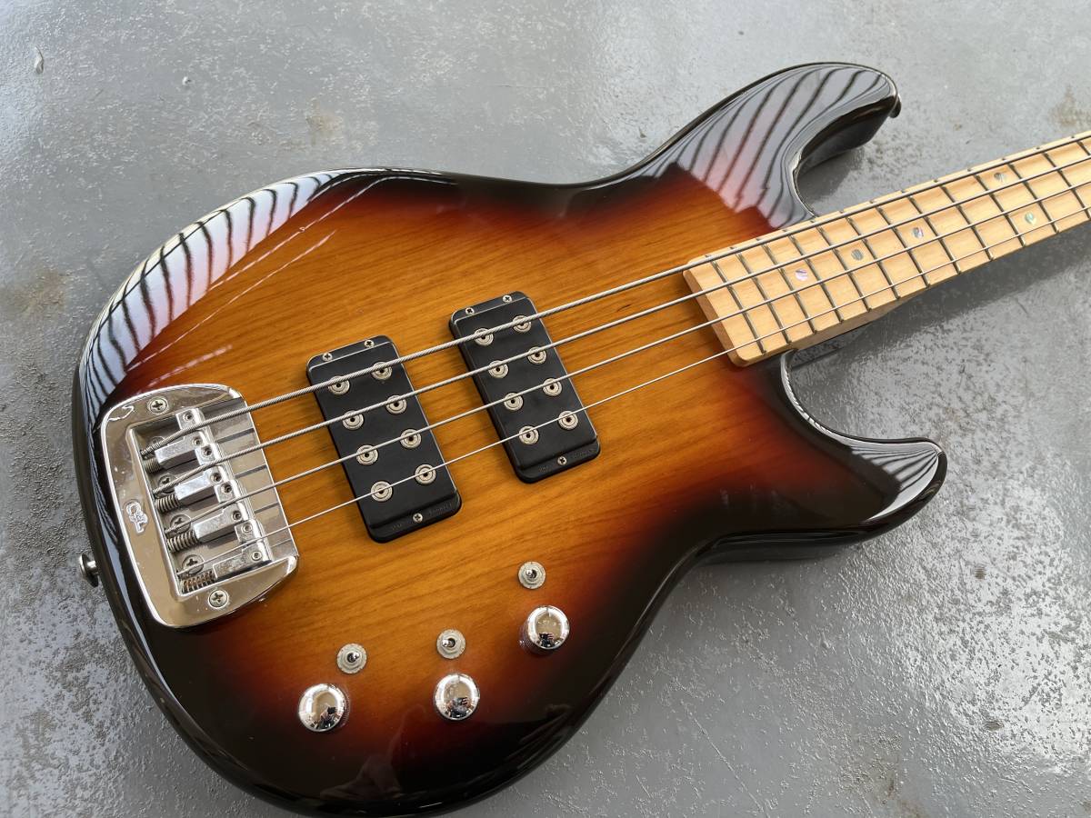 L-2000 G&L Tribute Series - Bass Slim Natural Blueburst | Neck