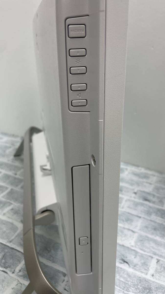 富士通 ESPRIMO FH70/E3■23.8インチ/Intel Core i7-1165G7/8GB/SSD512GB/DVDドライブ/Win11■送料込み■Y5J28