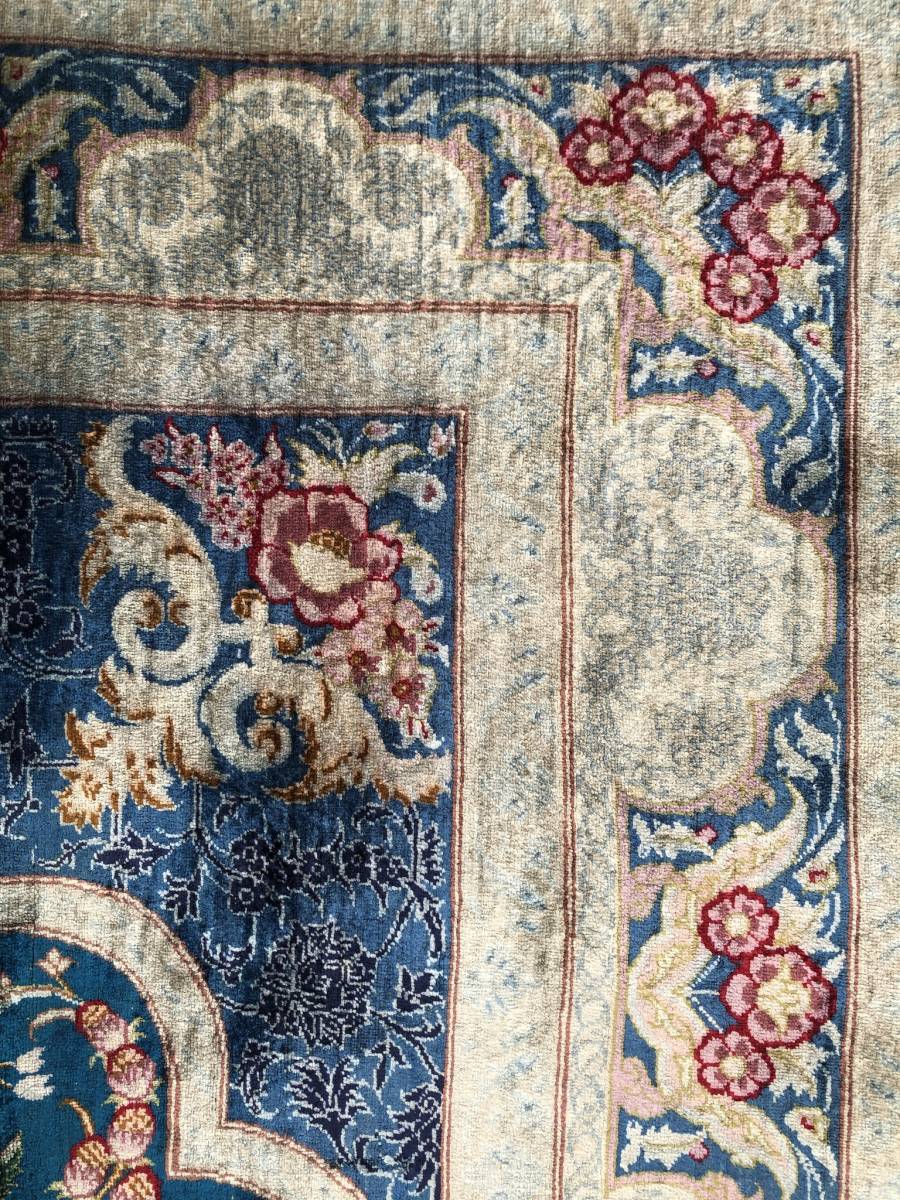 Y3493 ペルシャ絨毯 クム産 シルク 手織81万ノット 81×58㎝ ☆クリーニング済 ペルシャ絨毯 クム産 総シルク手織り 81万ノット以上