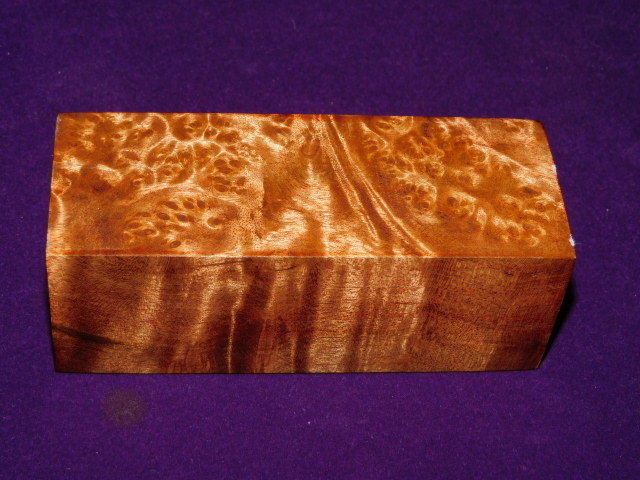 黄金樟　希少木材　 ミャンマー三大国宝 No，314