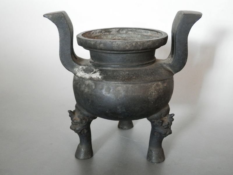 青銅器 鼎 中国美術 安商周時代 獣面紋三足鼎 目文平足鼎｜デジタル