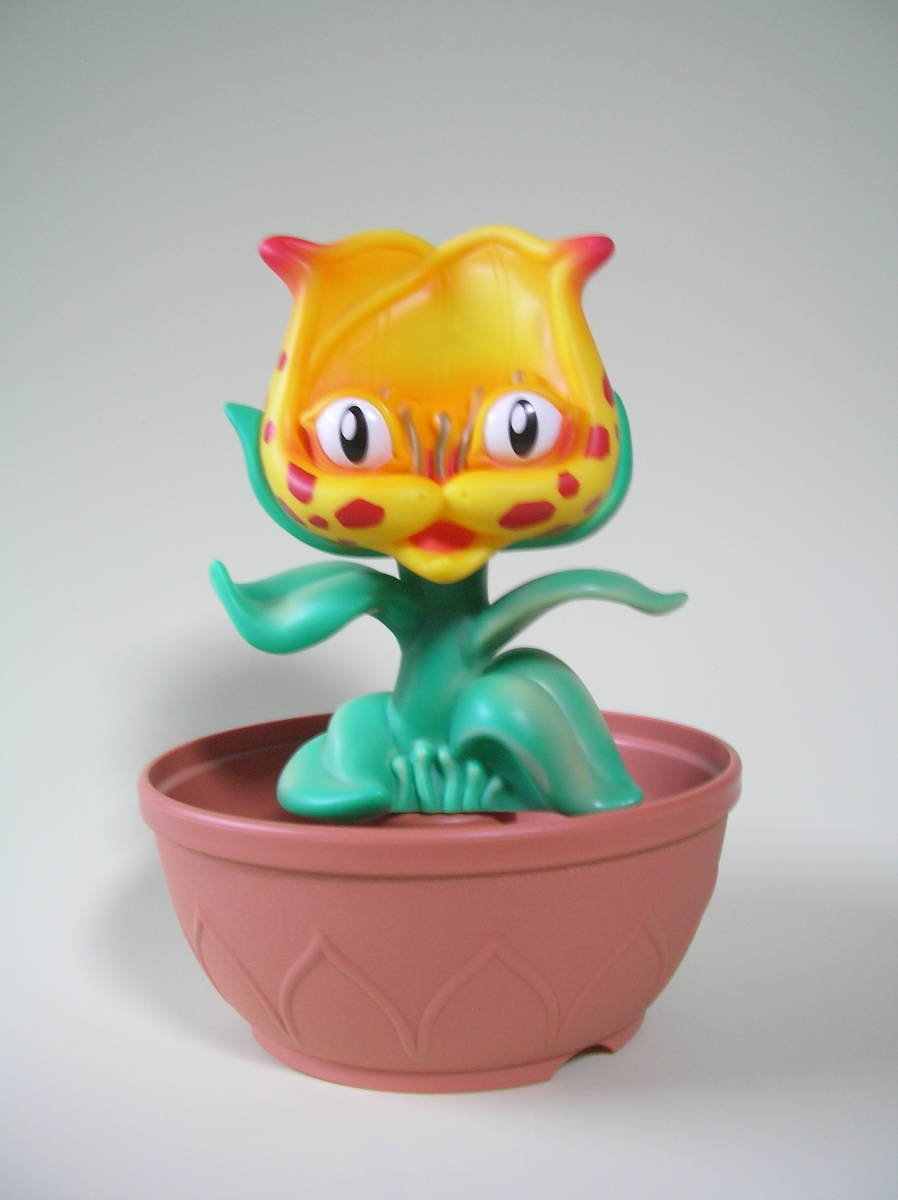 コウチ焼 三彩蝙蝠草花 陽刻文 明末清初 コウチ焼 三彩