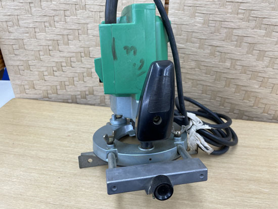 日立 ルータ 12m M12 ガイド付き 100V 50/60Hz 1330W HITACHI 電動工具