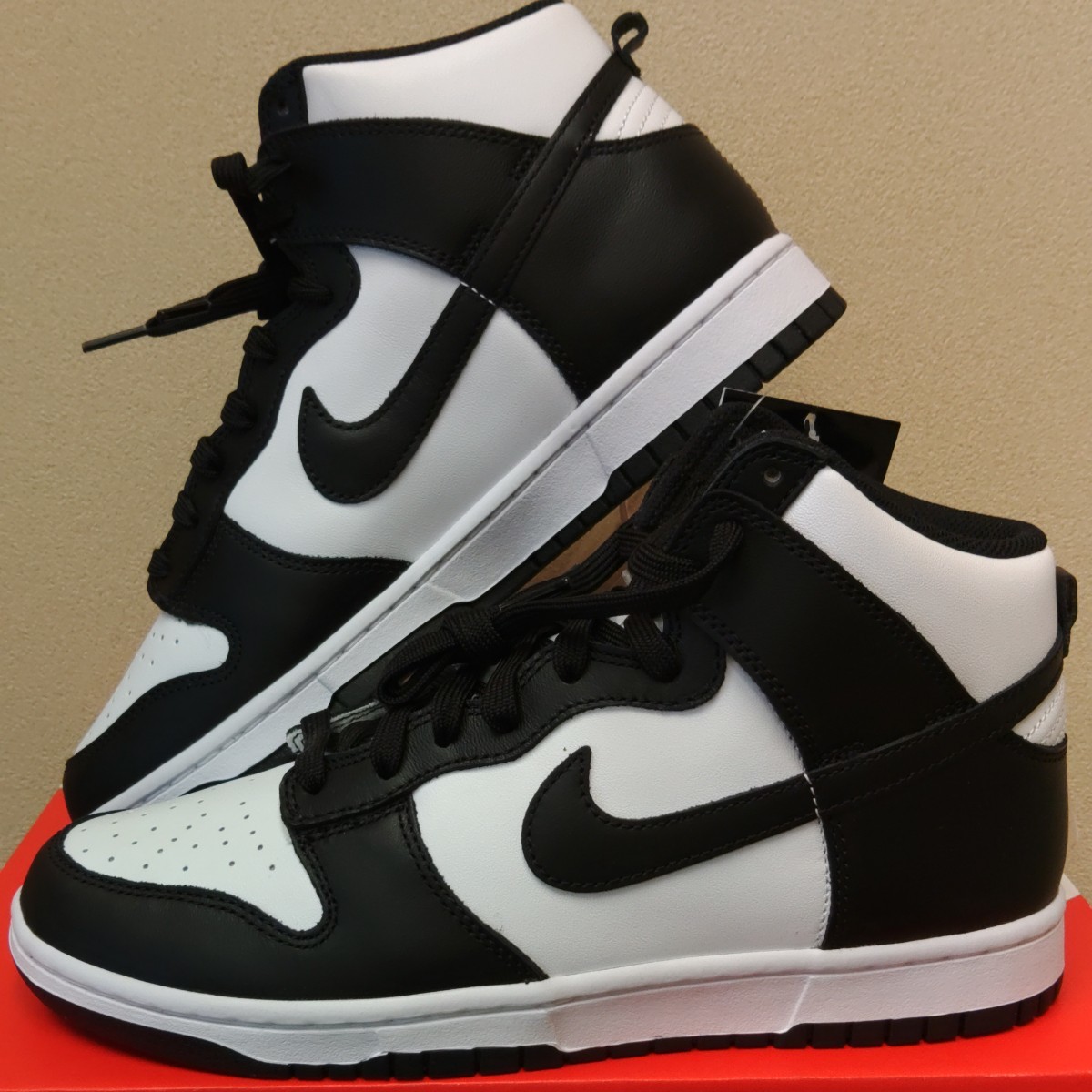 ☆新品未使用☆ NIKE DUNK HI RETRO ナイキダンクハイ パンダ 黒白