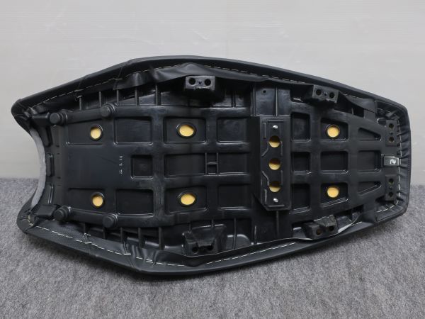 ZX-14R ZZR1400 06-21 デイトナ COZY シート 廃盤商品 中古です 【公式