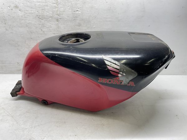 HONDANSR250R MC21 ガソリンタンク ジャンク レストアベース 売り切り ホンダ NSR250 MC21 ガソリンタンク HA-37 【C6】NS RVF VFR