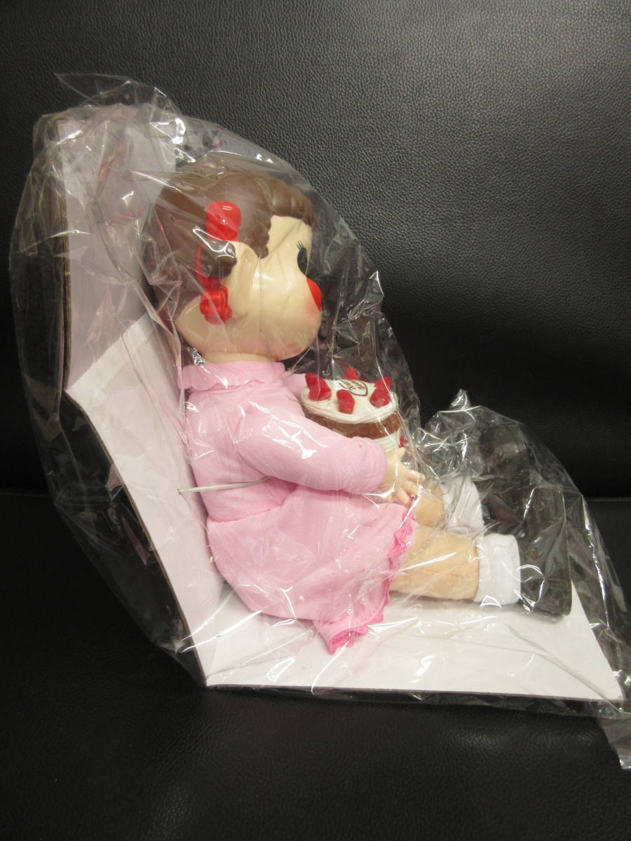 玩具》人形 「不二家 ペコちゃん：バースデーケーキ フィギュア 未開封 