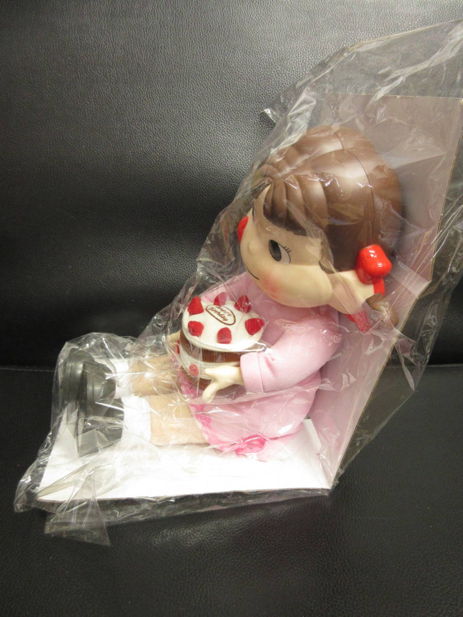 玩具》人形 「不二家 ペコちゃん：バースデーケーキ フィギュア 未開封 